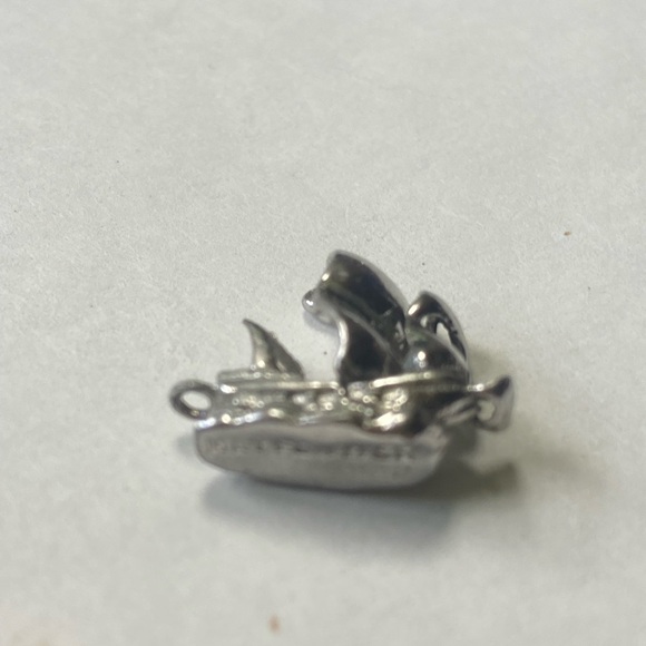 Mayflower 3D Pendant Charm - Picture 4 of 5